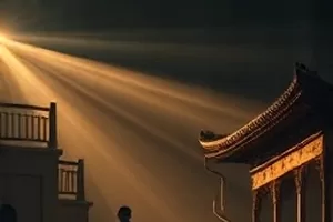 人文纪录片《旧城拾光》里被夕阳照亮的老街巷口